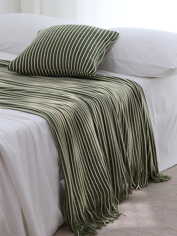 Green Cozy Knit Throw Blanket with Fringe - Stylish Striped Bed End Cover, 127x170CM