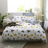 Triangle pattern Duvet Cover - 3 Piece Bedding Set (with Corner Ties)Quilt cover 200cm x 230cm, pillowcase 51 x 92cm - Side View