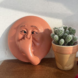 Funny Hand-Face Clay Wall Decor - Resin Humorous Statue for Home & Bathroom - Side View