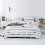 Black and White Cow Pattern 3-Piece Polyester Duvet Cover Set with 2 Pcs Pillowcases - Elegant Bedding, Machine Washable, 173x230cm Duvet + 51x76cm Pillowcases - 45-Degree Angle