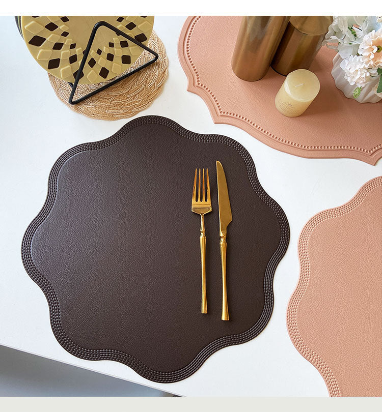 Green Nordic Style Faux Leather Placemats Set of 4 - Heat-Resistant Waterproof Table Mats 38x38cm(cutlery not included)