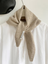 Khaki Chic Wool Blend Knit Triangle Scarf - Versatile & Warm Fashion Accessory - 105 x 35cm