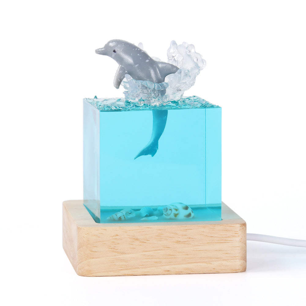 Unique Handmade Epoxy Resin Lamp - Marine Life Diorama, USB Light, Ocean Decor Gift (Shell gray dolphin model)