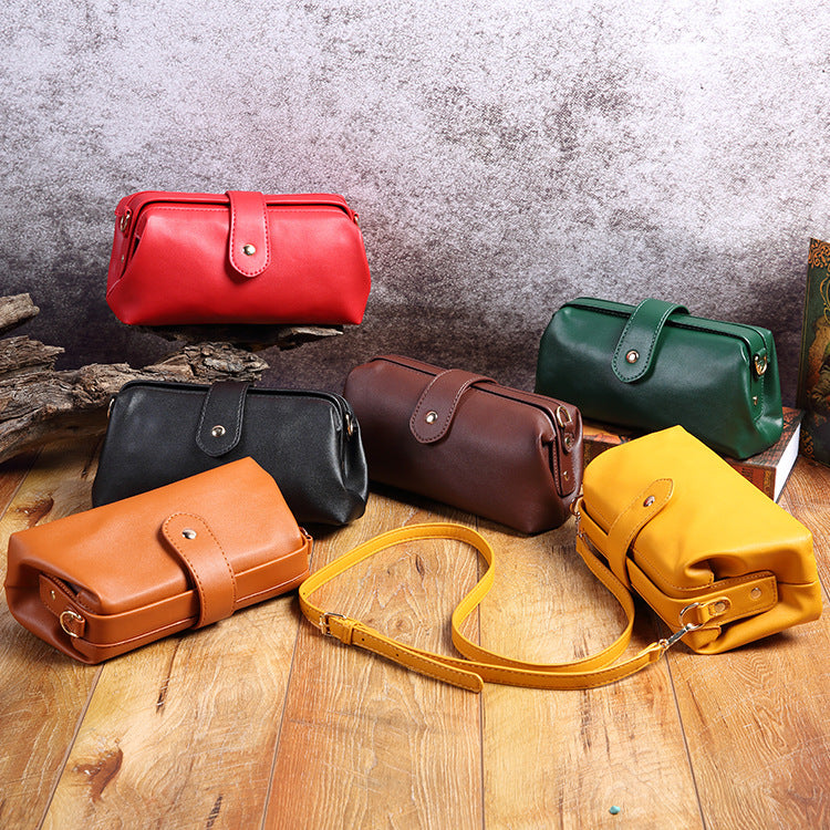 Brown Chic Vintage Inspired PU Leather Crossbody Bag - Small Frame Doctor Style Purse with Adjustable Strap