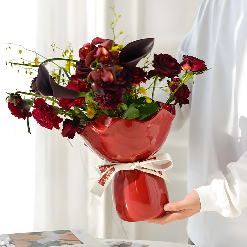 Handcrafted Minimalist Ceramic Vase - Artistic Home Decor Centerpiece(white)