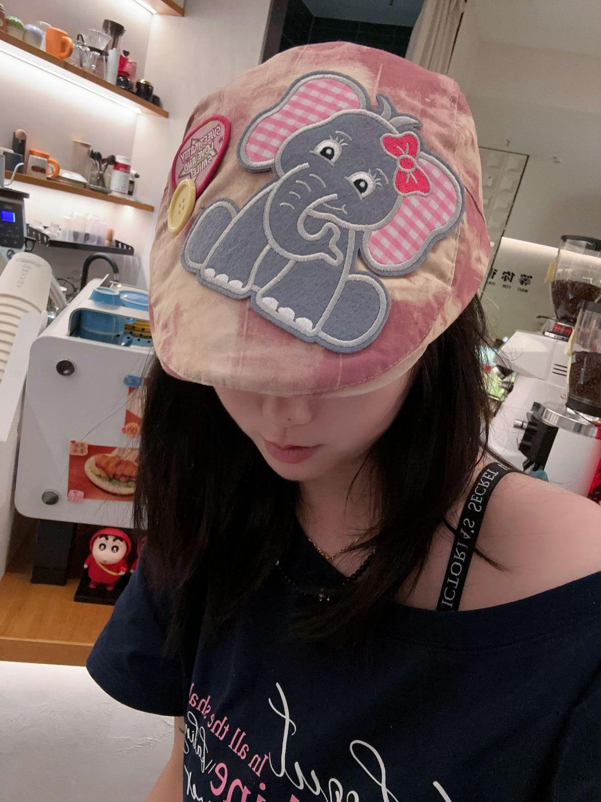 Cute Elephant Applique Beret Hat - Soft Fabric, Adjustable Fit, Retro Newsboy Cap(Black)
