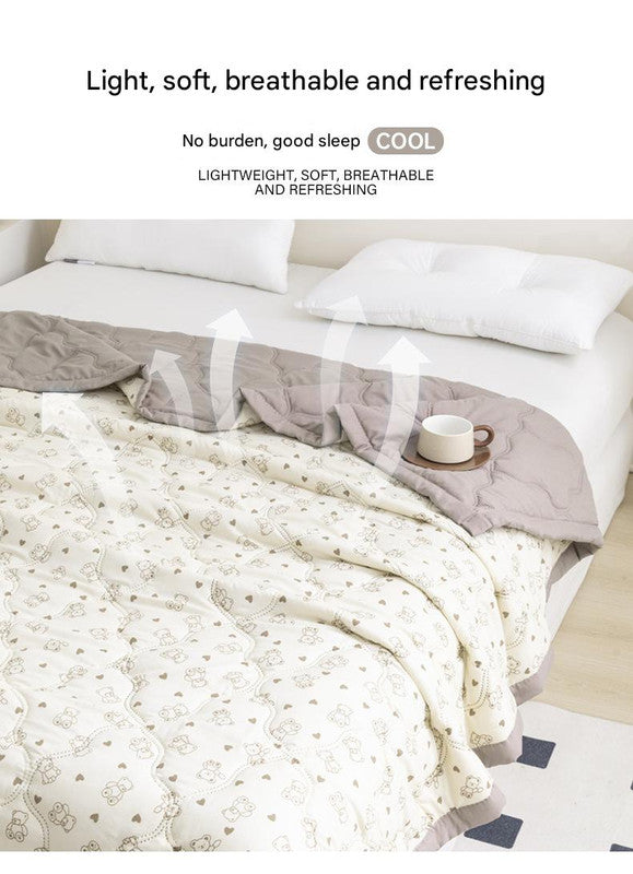 Lightweight Reversible Summer Quilt - Soft, Breathable & Machine Washable Comforter(150x200cm Plaid Bear)