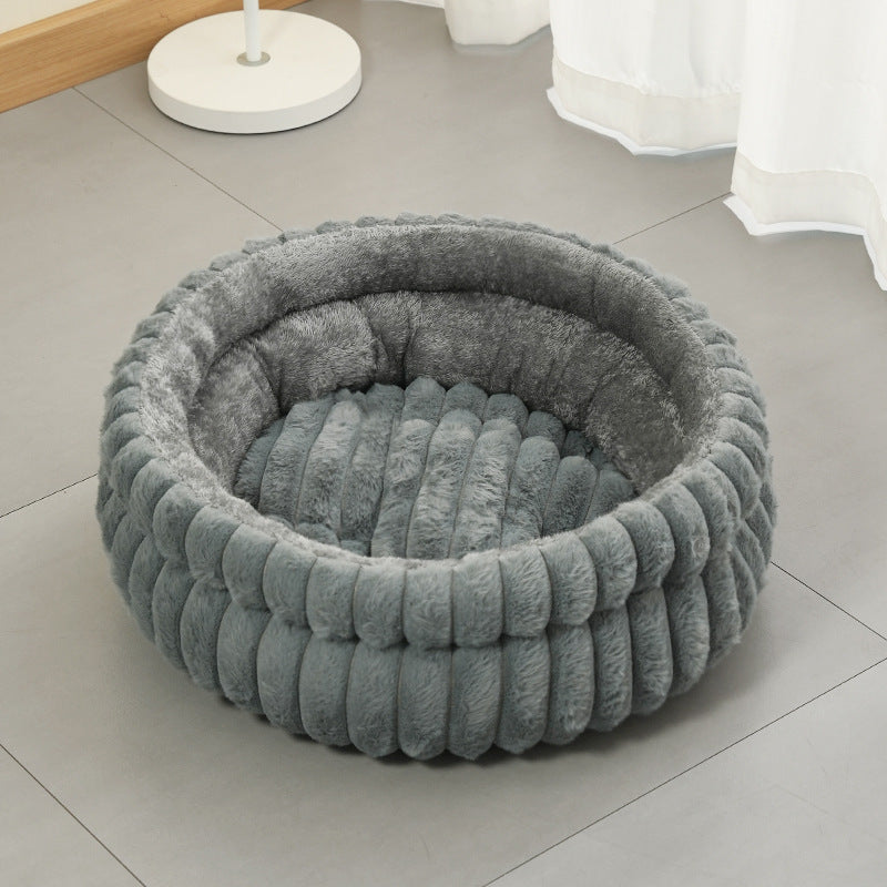 Grey Plush Round Pet Bed with Removable Cushion M Size, Thickened Warm Dog and Cat Nest for Small to Medium Pets, Cozy and Soft Sleeping Space for Home Use