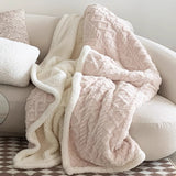 Green 180*200cm Double Blanket, Taffeta Fleece Blanket, Thick Winter Quilt, Lambswool Coral Fleece Small Blanket, Office Nap Blanket, Sofa Cover Blanket, Bedding, Machine Washable - 45-Degree Angle