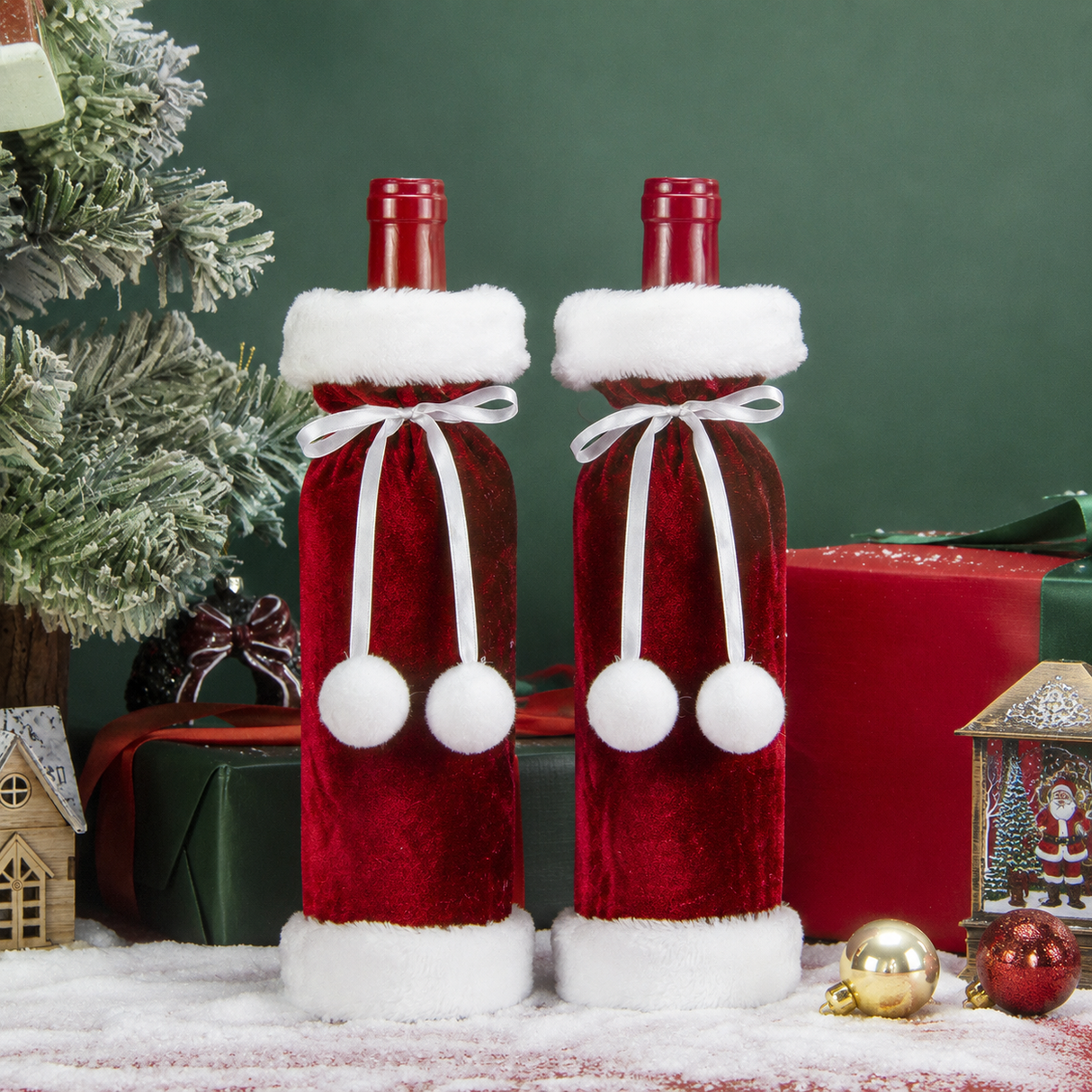 2 Pack Red Christmas Velvet Wine Bottle Covers with Faux Fur Trim Reusable Wine Bottle Gift Bags for Holiday Table Decor and Christmas Party Decorations