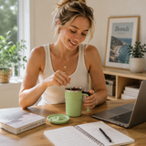 Green Electric Self Stirring Mug with Temperature Display Type-C Rechargeable Insulated Coffee Mixing Cup Portable Magnetic Stirring Mug for Coffee Milk Protein Shake Home Office Use