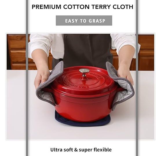 4 Pack Heat Resistant Pot Holders - Red Cotton Silver Coated Quilted Kitchen Heat Pads Non Slip Oven Mats 18x18cm Baking Cooking Microwave Use Durable Thermal Protection