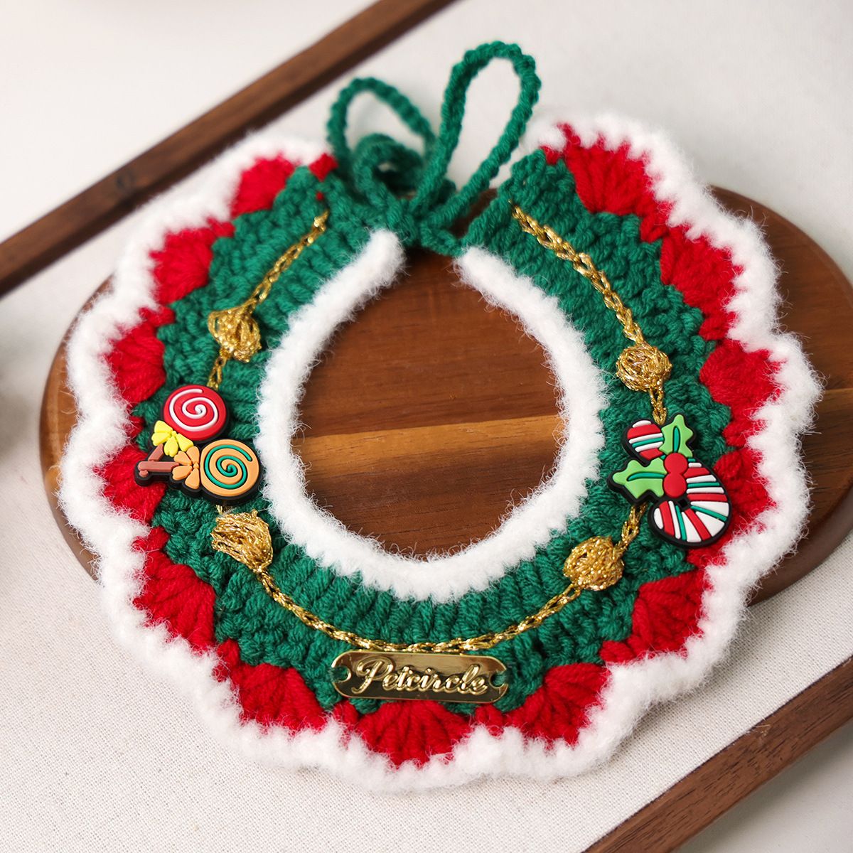 Christmas Pet Collar（White frayed edges） Knitted Festive Dog Cat Collar Red Green Adjustable Soft Lightweight Holiday Pet Accessories for Small Dogs and Cats  Party Wear