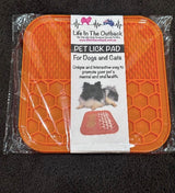 1x LIFE IN THE OUTBACK PET LICK PAD - Blue