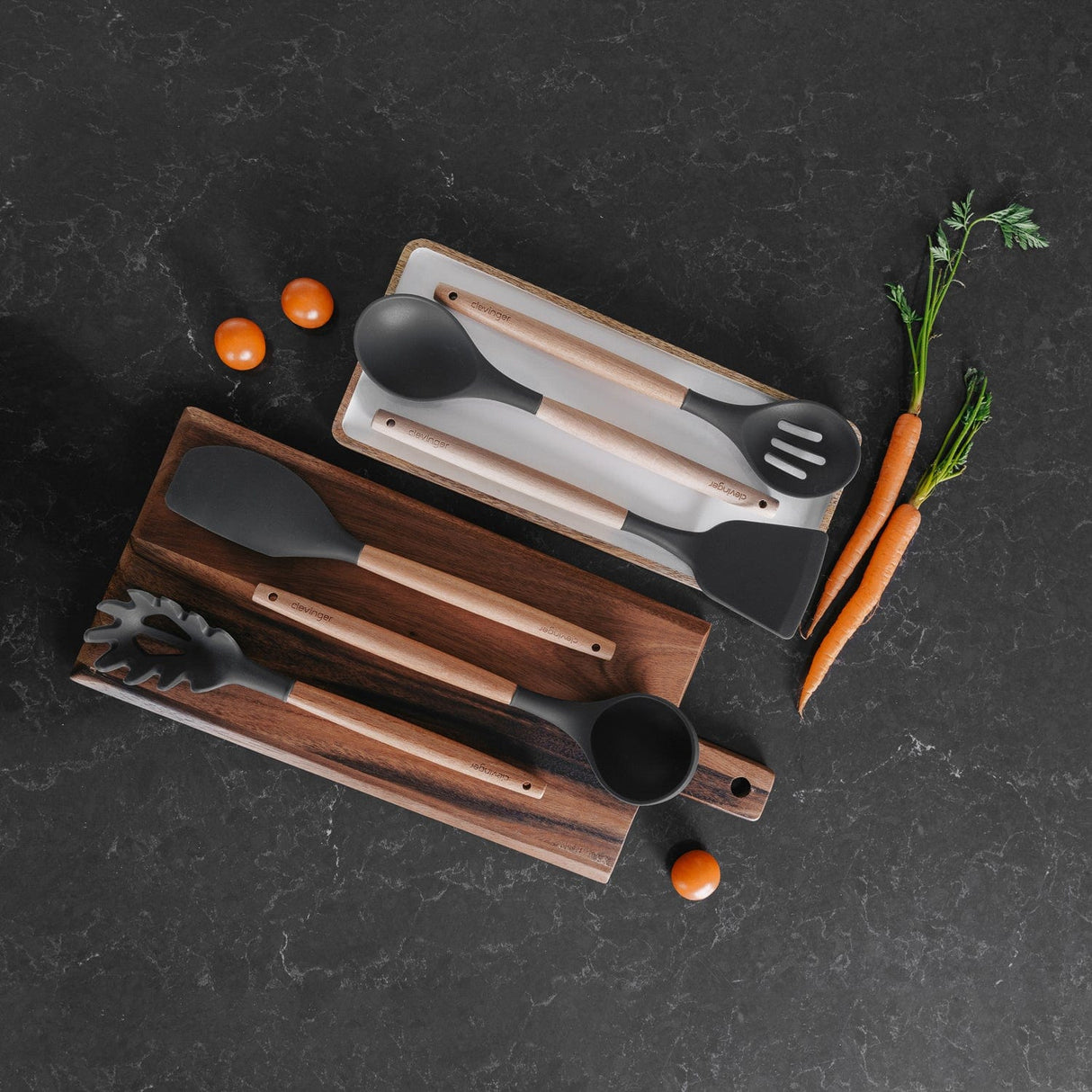 Beechwood & silicone ladle charcoal