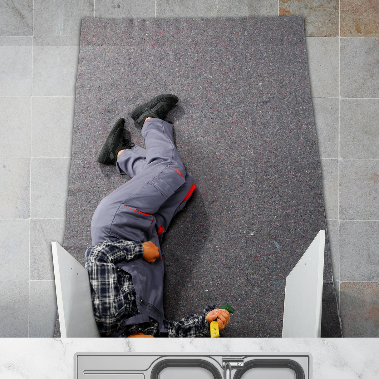 VEVOR Moving Blankets, 72" x 54", 21 lbs/dz Weight, 24 Packs, Professional Recycled Cotton Packing Blanket, Large Heavy Duty Shipping Mover Pads Perfect for Protecting Furniture, Floors, Appliances