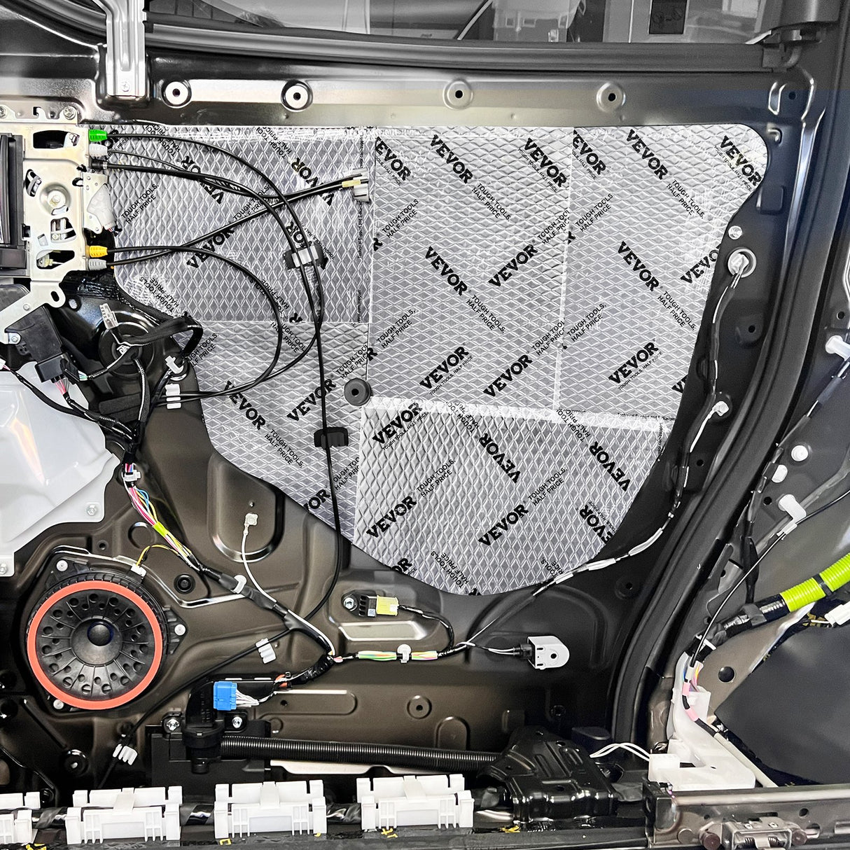 VEVOR Car Sound Deadening Mat, 50 mil 4.8sq.m Car Sound Dampening Material, Butyl Automotive Sound Deadener, Noise Insulation and Vibration Dampening