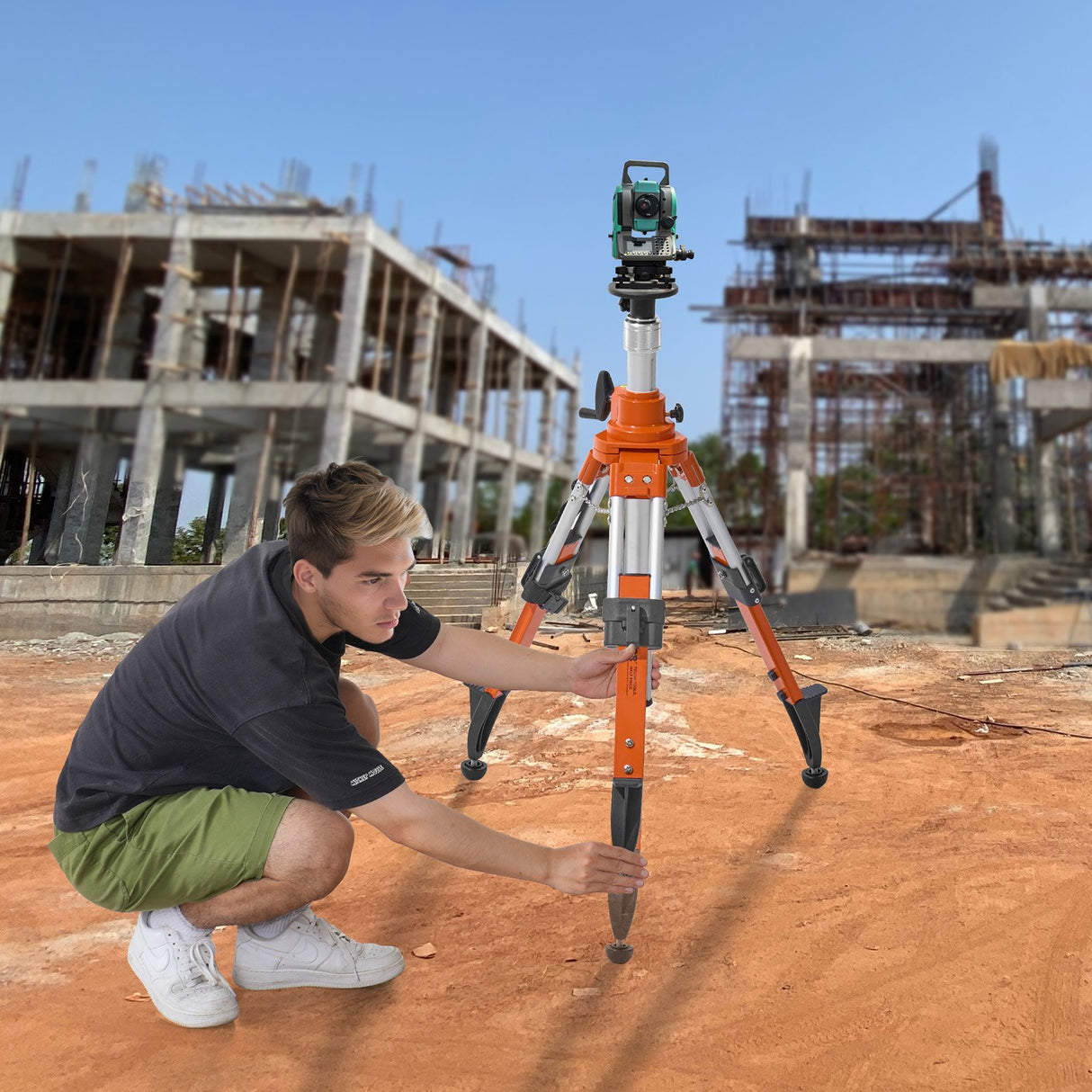 VEVOR Laser Level Tripod Stand 5/8"-11 Thread 27.16-67.71 in Height Adjustment