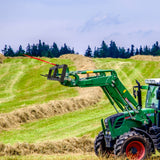 VEVOR 49" Hay Spear, Bale Spears 726kg Loading Capacity, Skid Steer Loader Tractor Attachment with 2pcs 17.5" Stabilizer Spears, Quick Attach Spike