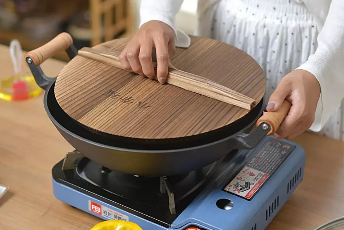 Large Cast Iron Stir Fry Wok – Durable Wooden Handle Cookware - 36CM