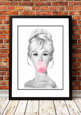 Bridgit Bardot ??ubblegum??Pop Art Poster - Framed A4