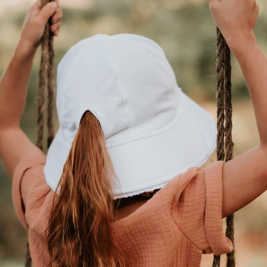 Bedhead Ponytail Bucket Hat - White Ruffle L-2006733476409249797