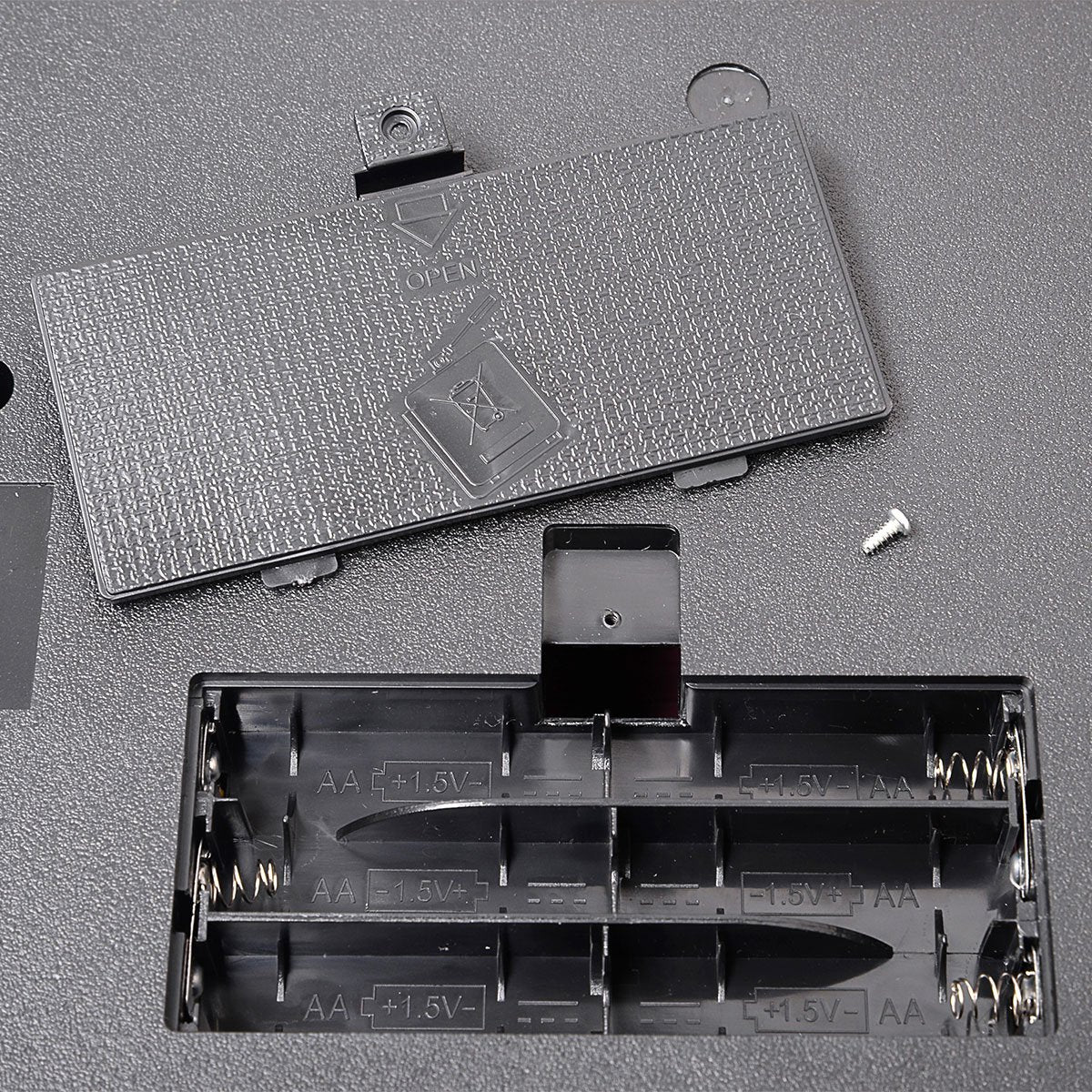 Karrera 61-Key Electronic Keyboard Piano Music with Stand - Pink