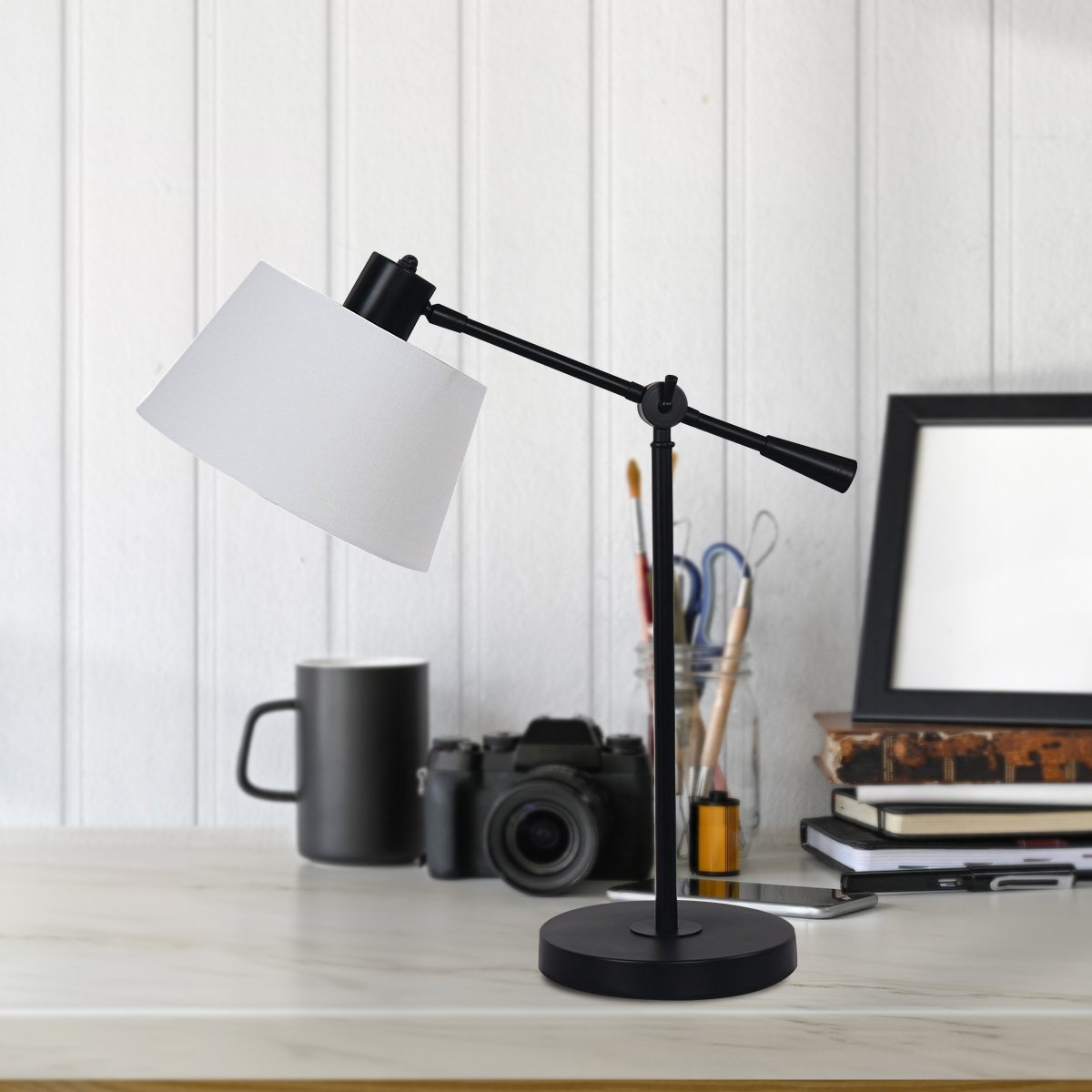 Sarantino Adjustable Metal Table Lamp - Black