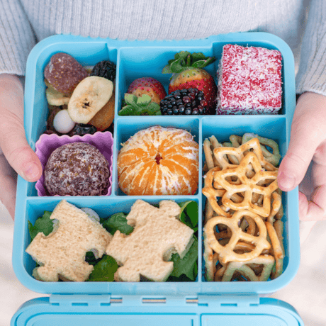 MONTII.CO Lunch Punch Sandwich Cutters | Puzzles-2006733452833067012