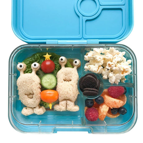 MONTII.CO Lunch Punch Sandwich Cutters | Space-1954803119531626503