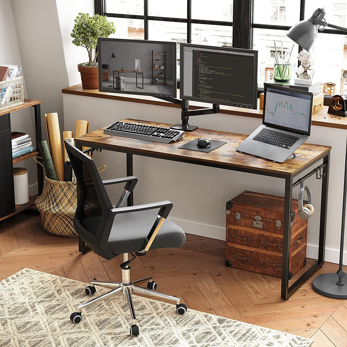 Industrial Style Home Office Desk with 8 Hooks - 140 x 60 cm Rustic Brown & Black Finish